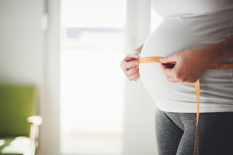 孕婦怎樣預防早產？適度運動定期產檢！