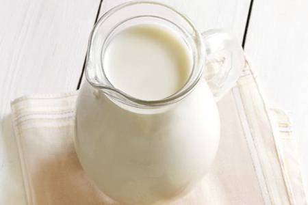 牛奶什么时候喝最好 三个时间段喝发挥牛奶的功