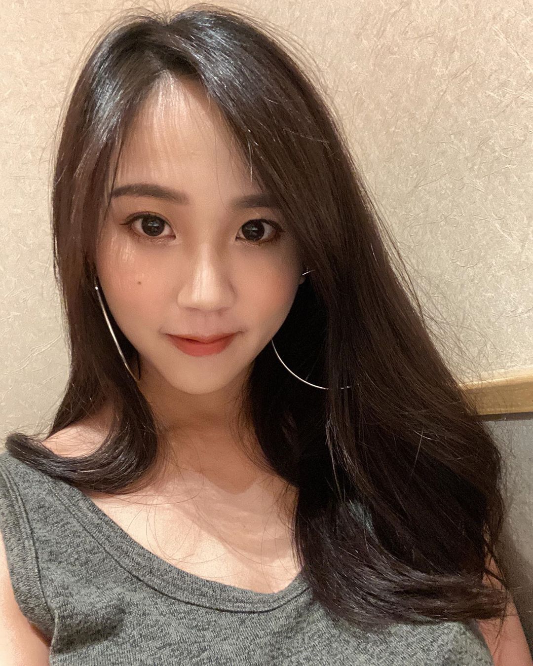 [FB网美]Queenta Kuo 身材火辣女教师网友：好想上她的课